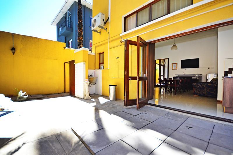 To Let 0 Bedroom Property for Rent in Sea Point Western Cape